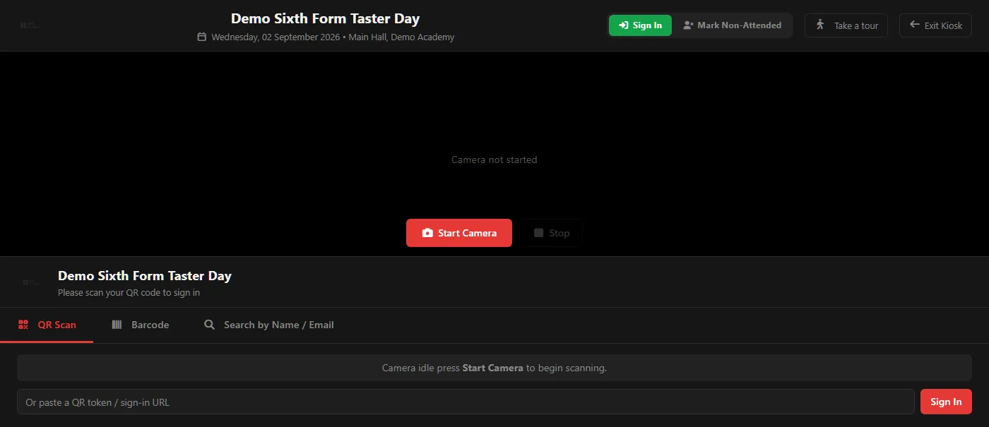 QR scanner screen for a taster day with a start camera button and a field for pasting a token or sign-in link by hand